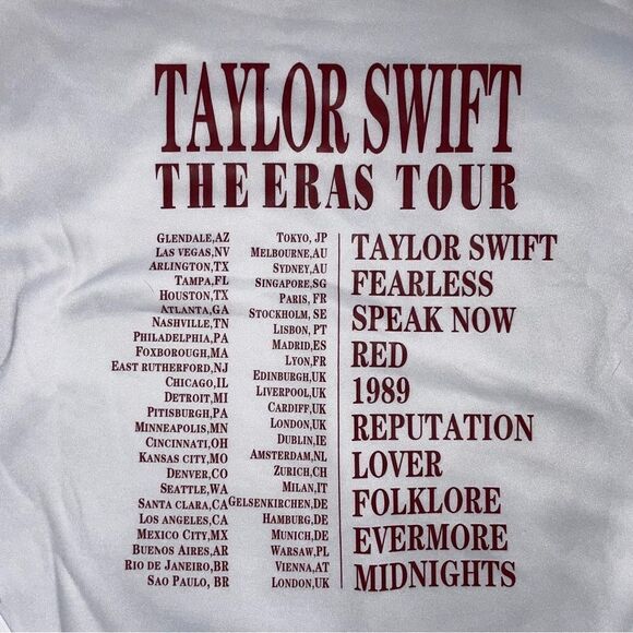 Taylor Swift White Sweatshirt - The Eras Tour - Picture 11 of 12
